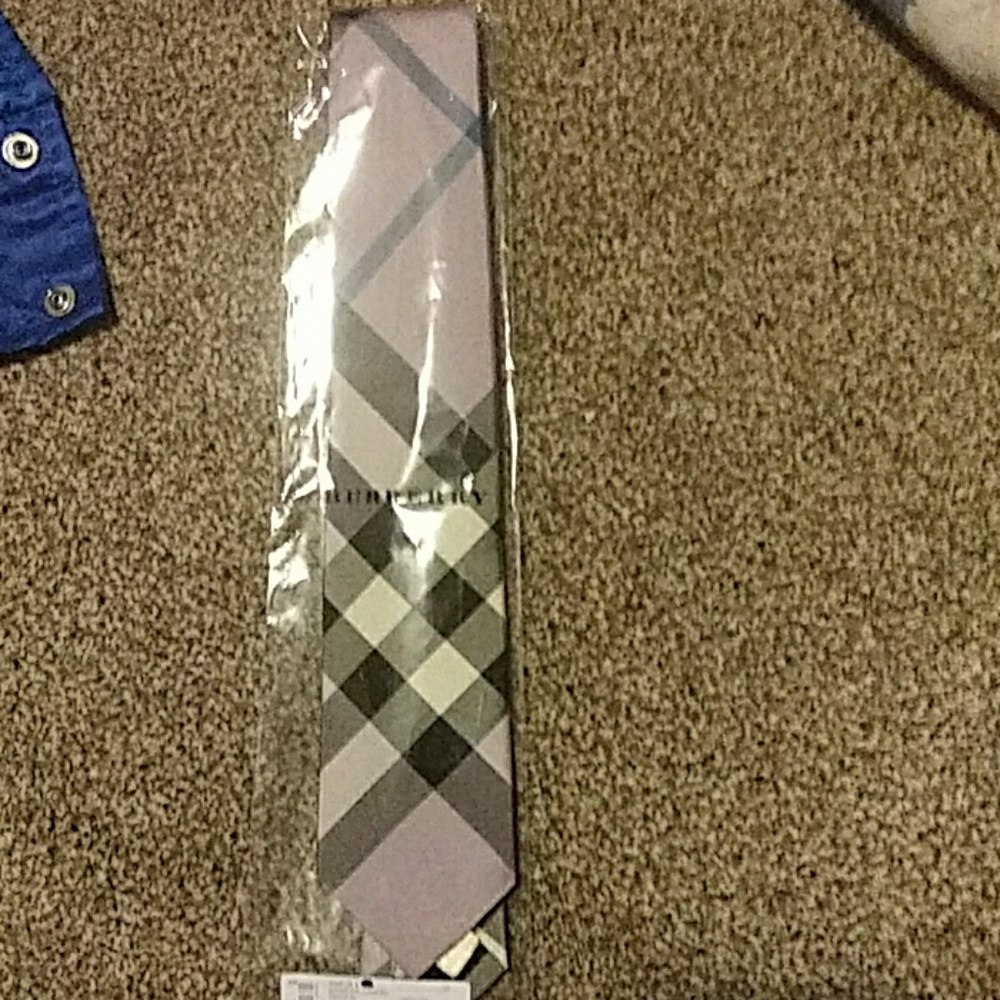 Burberry tie